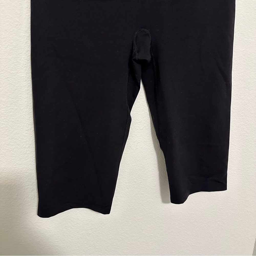 Spanx Shaping Compression Knee Length Leggings So… - image 4